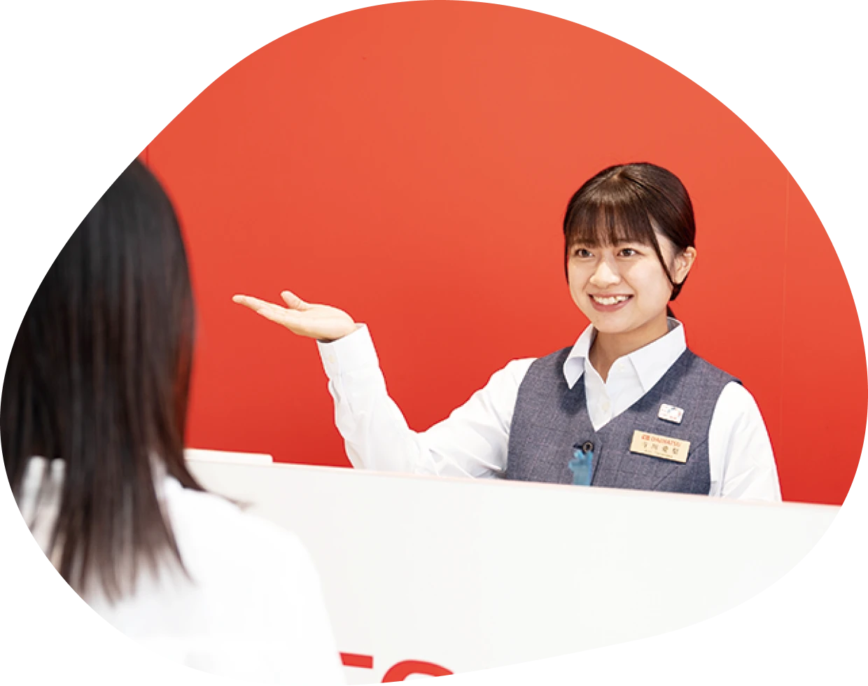 ショールームアテンダント